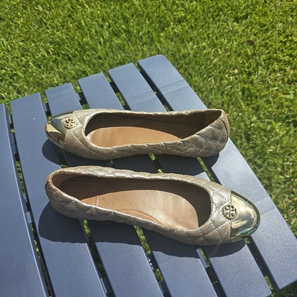 Tory Burch Women's Kaitlin Quilted Metallic Ballet Flats Size  9.5M Silver/Gold - Picture 14 of 16